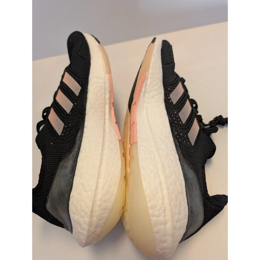 Adidas Women Shoe Size 9 Ultraboost‎ 22 Running Black/Clear Orange